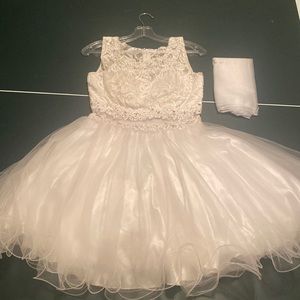 Star Box White Prom dress size M